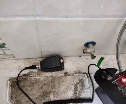 昭通市屋顶漏水维修公司分享下卫生间漏水的危害及解决方法